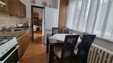 Na predaj 4-izbový byt, 77 m², Bratislava-Dúbravka, Kpt. Jána Rašu