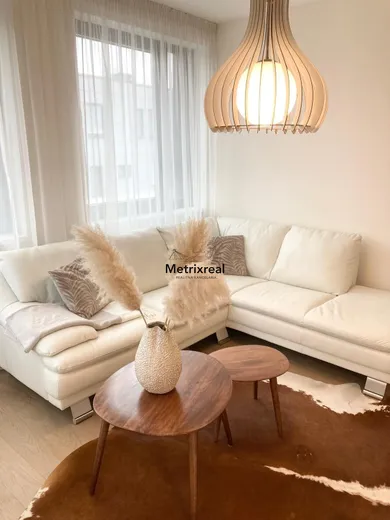Na prenájom 2-izbový byt, 50 m², Bratislava-Staré Mesto, Žižkova