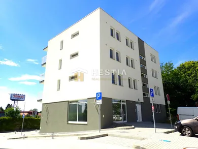 Na predaj 2-izbový byt, 49 m², Senica, Senica / Sotinská