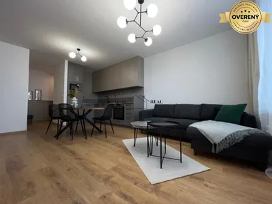 Na prenájom 2-izbový byt, 57 m², Bratislava-Ružinov, Mlynské nivy