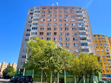 Na predaj 2-izbový byt, 62 m², Bratislava-Rača, Závadská