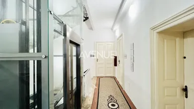 Na prenájom komerčné v Bratislava-Staré Mesto · €500 · Čiastočná rekonštrukcia