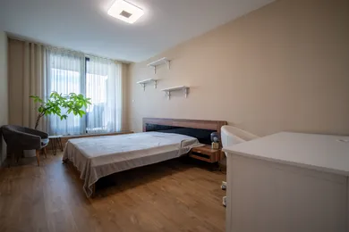 Na prenájom 4-izbový byt, 170 m², Bratislava-Staré Mesto