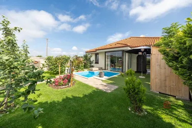 Domy na sprzedaż, Bratislava-Podunajské Biskupice · €399 900