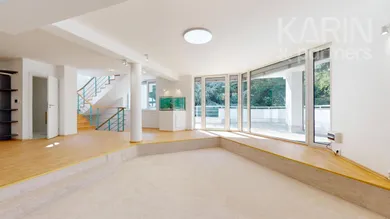 Na predaj 5-izbový dom, 359 m², Bratislava-Staré Mesto, Tichá