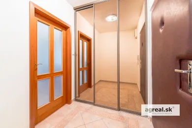 Na predaj byt v Bratislava-Staré Mesto · €375 000 · Čiastočná rekonštrukcia