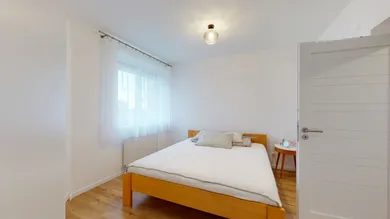 Na predaj 2-izbový byt, 54 m², Zavar, Poronda