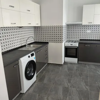 Na predaj 3-izbový byt, 77 m², Senec, inovecká