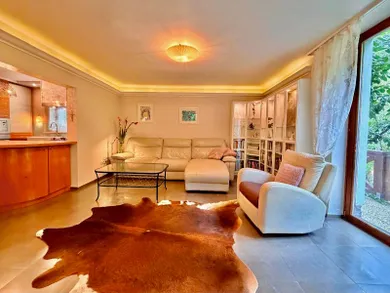 Na predaj 6-izbový dom, 204 m², Modra, Okružná