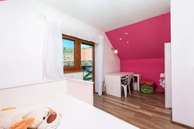 Na predaj 3-izbový dom, 90 m², Banská Bystrica