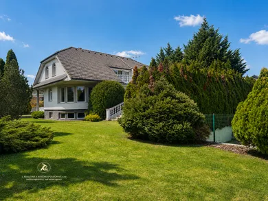 Na predaj dom v Trenčín · €450 000 · Pôvodný stav