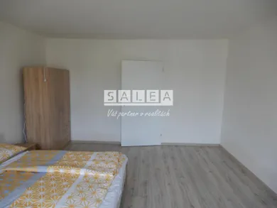 Na predaj dom, 130 m², Zbrojníky, -