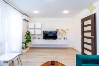 Na predaj 3-izbový byt, 66 m², Snina, Palárikova