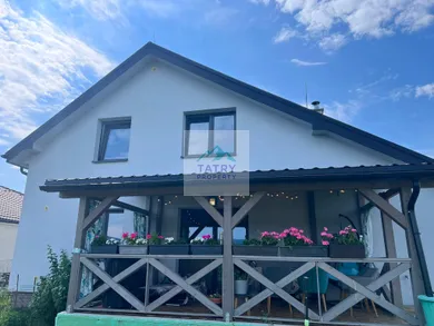 Na predaj 5-izbový dom, 245 m², Čaňa, SNP