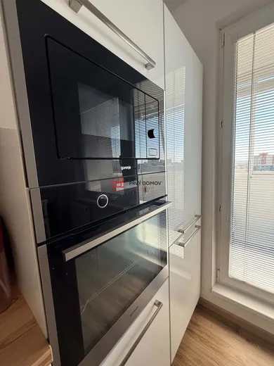 Na predaj 2-izbový byt, 65 m², Nitra, Banicova