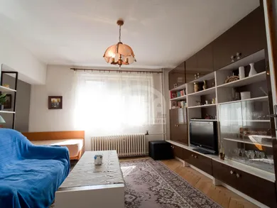 Na predaj 5-izbový dom, 190 m², Michalovce, -