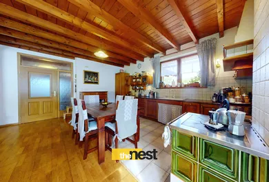 Na predaj 5-izbový dom, 190 m², Banská Bystrica