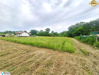 Na predaj pozemok, Gregorovce