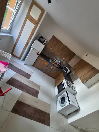 Na prenájom 2-izbový byt, 46 m², Spišská Nová Ves