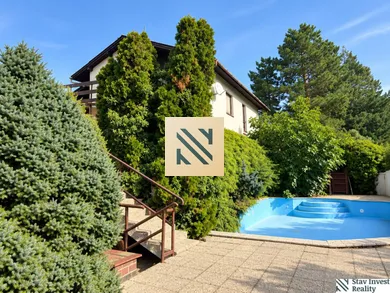 Na predaj 11-izbový dom, 314 m², Veľký Biel, Obchodná