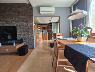 Mieszkania na sprzedaż, 3-pokojowe, Tlmače · €105 000