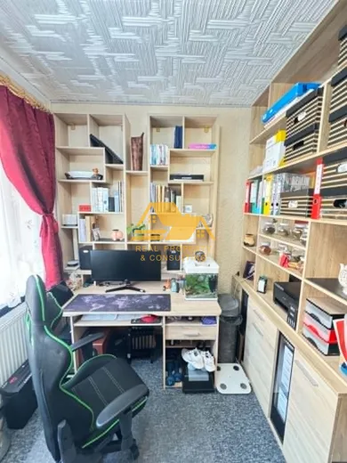 Na predaj 2-izbový byt, 52 m², Nové Zámky, centrum