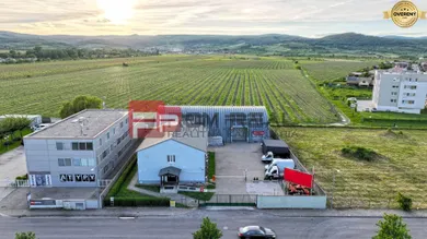 Na predaj komerčné, 992 m², Pezinok
