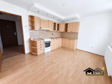 Kiadó lakások, 2-szobás, Nitra · €600