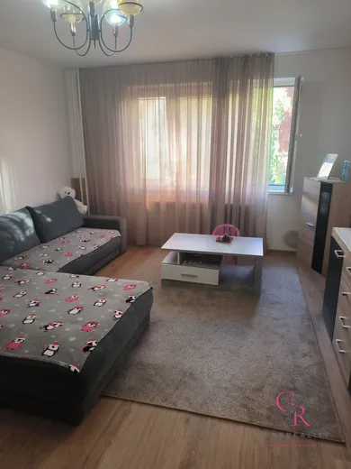 Na predaj 3-izbový byt, 76 m², Levice