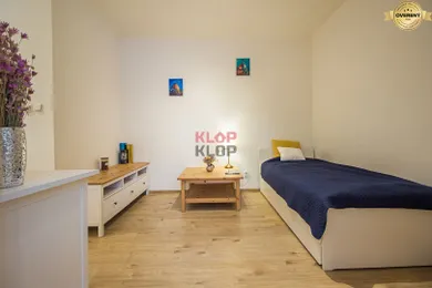 Na prenájom 1-izbový byt, 33 m², Bratislava-Staré Mesto
