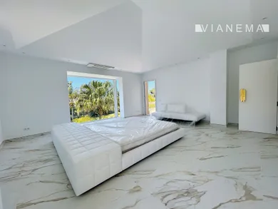 Na predaj 5-izbový dom, 587 m²