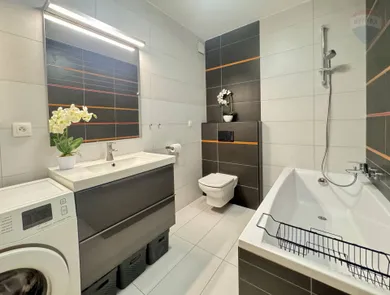 Na predaj 2-izbový byt, 56 m², Dunajská Streda, Nová Ves