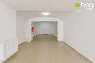 Na prenájom objekt, 90 m², Levoča, Námestie Majstra Pavla