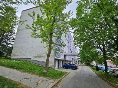 Na predaj 1-izbový byt, 36 m², Prievidza, M. Gorkého