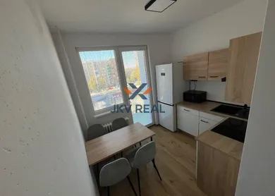 Na prenájom 2-izbový byt, 56 m², Prešov, Ďumbierska