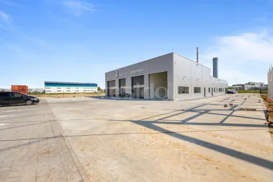 Na prenájom objekt, 82 m², Bratislava-Devínska Nová Ves, Opletalova