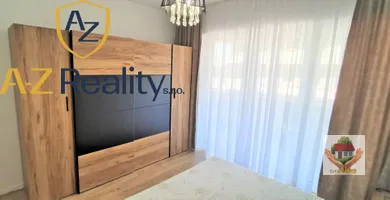 Na prenájom 2-izbový byt, 70 m², Nové Zámky