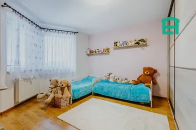 Na predaj 3-izbový byt, 79 m², Sereď, Vinárska
