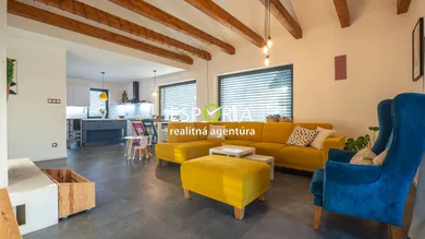 Na predaj 5-izbový dom, 173 m², Prešov