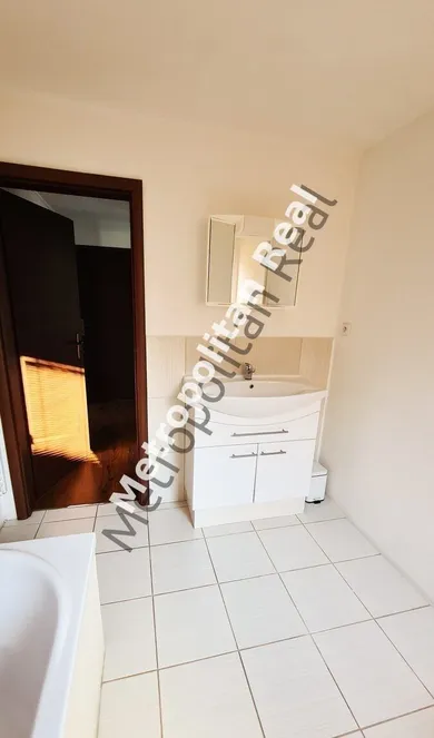 Na predaj dom, 165 m², Rovinka, Orechová