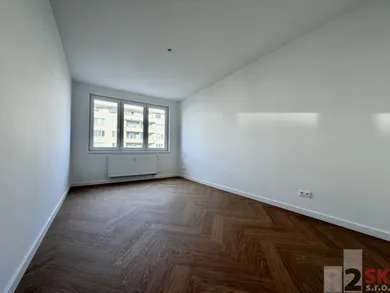 Na predaj 3-izbový byt, 89 m², Žilina, Pražská