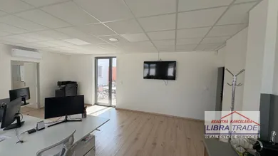 Komerčné priestory na prenájom, Komárno · €850