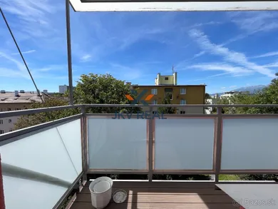 Kiadó lakások, 2-szobás, Poprad · €680