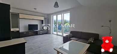 Mieszkania na wynajem, 3-pokojowe, Banská Bystrica · €950