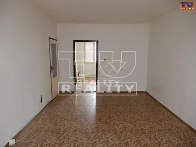 Na predaj 3-izbový byt, 64 m², Nové Mesto nad Váhom