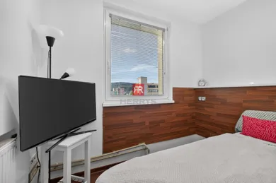 Na predaj 1-izbový byt, 39 m², Bratislava-Dúbravka, Saratovská