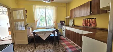 Na predaj dom, 265 m², Zlaté Moravce, Pribinova