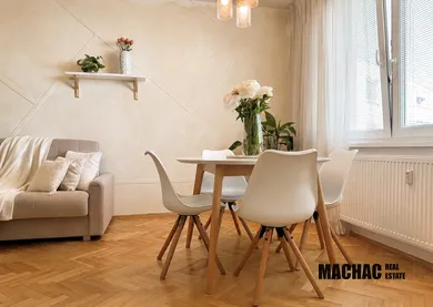 Na predaj 3-izbový byt, 87 m², Trnava, Ulica Hospodárska