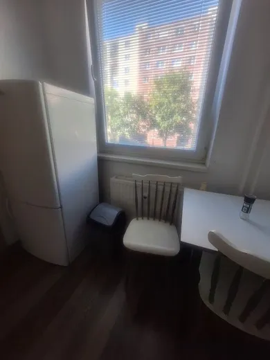 Na predaj 1-izbový byt, 32 m², Nové Mesto nad Váhom, A. Sládkoviča