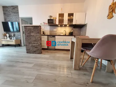 Na predaj 2-izbový byt, 52 m², Trenčín, Armádna